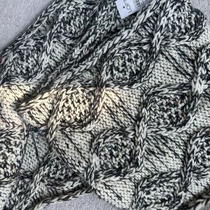 Gorgeous Knit Infinity Scarf/Matching Handwarmers, Loft